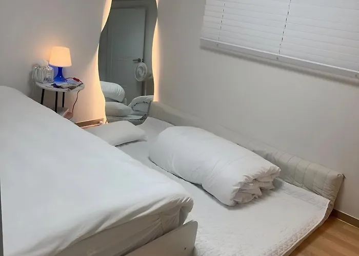Hongdae Station 5min Full Option
