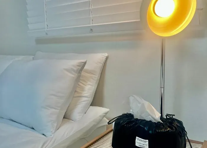Hongdae Station 5min Full Option